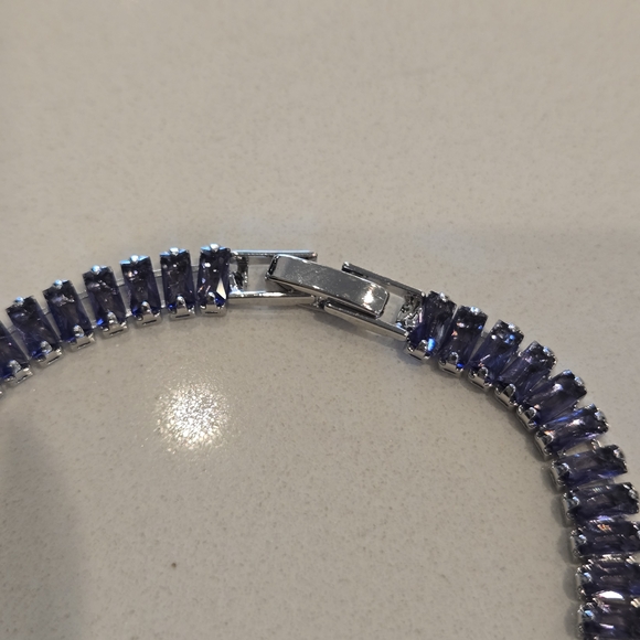 Elegant Ligh Purple / Lavander Women's Bracelet - Picture 4 of 8